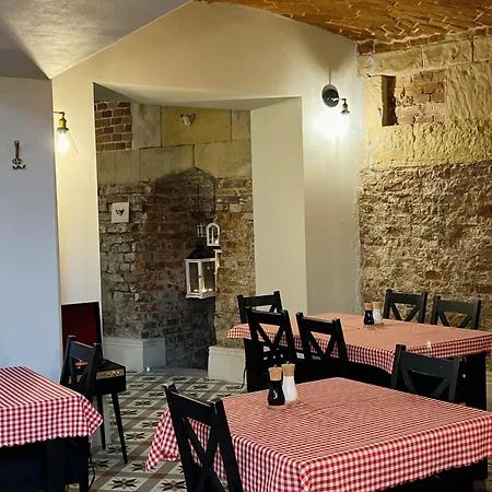 Joyinn Hotel apartamentowy 3*