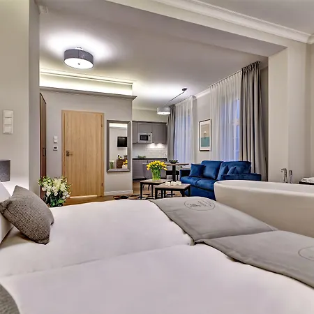 Joyinn Hotel apartamentowy 3*