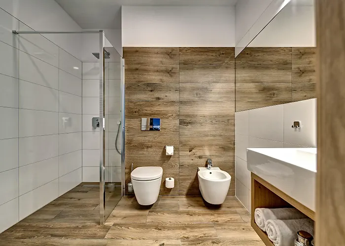 Joyinn Aparthotel 3*